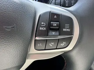 Ford Explorer 2026 con tracción a las cuatro ruedas (AWD), variante Active, SUV de 4 puertas