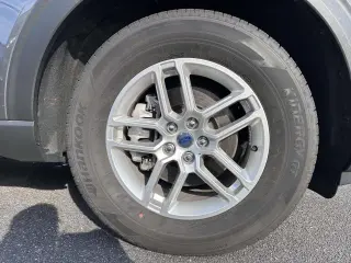 Ford Explorer 2026 con tracción a las cuatro ruedas (AWD), variante Active, SUV de 4 puertas