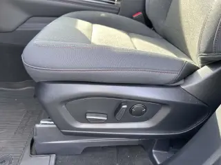 Ford Explorer 2026 con tracción a las cuatro ruedas (AWD), variante Active, SUV de 4 puertas