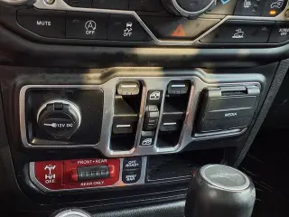 Jeep Gladiator 2023 4x4 Rubicon 4dr Crew Cab 5.0 ft. SB