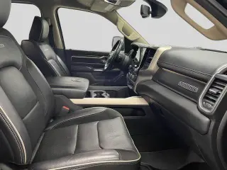 Ram 1500 2019 4x4 Laramie 4dr Crew Cab 5.6 ft. SB Pickup