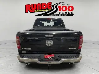 Ram 1500 2019 4x4 Laramie 4dr Crew Cab 5.6 ft. SB Pickup