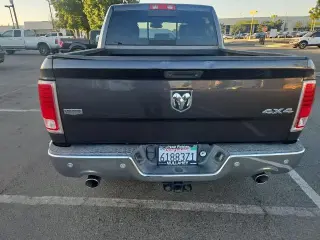 Ram 1500 2015 4x4 Laramie 4dr Crew Cab 5.5 ft. SB Pickup
