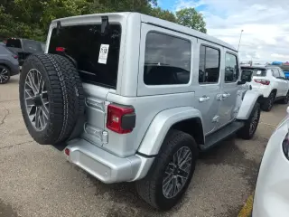 Jeep Wrangler 2024 4x4 High Altitude 4xe 4dr SUV