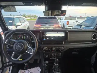 Jeep Wrangler 2024 4x4 High Altitude 4xe 4dr SUV