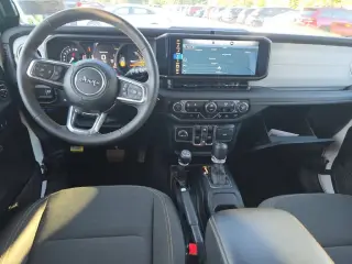Jeep Wrangler 2024 4x4 Sahara 4xe 4dr SUV