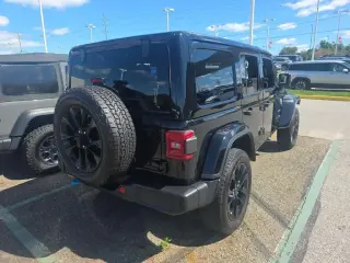 Jeep Wrangler 2024 4x4 Sahara 4xe SUV de 4 puertas