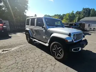 Jeep Wrangler 2024 4x4 Sahara 4dr SUV