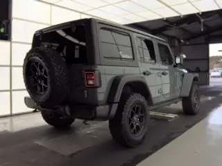 Jeep Wrangler 2024 4x4 Sport 4dr SUV