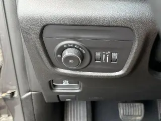 Jeep Grand Cherokee L 2023 4x2 Limited 4dr SUV