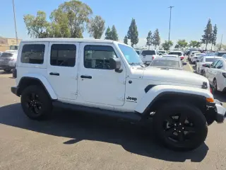 Jeep Wrangler 2023 4x4 Sahara 4dr SUV
