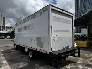 2019 Isuzu NRR