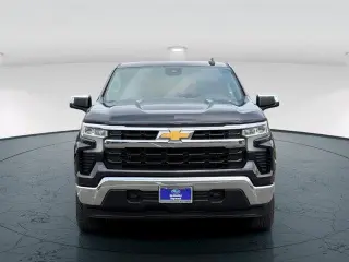 Chevrolet Silverado 1500 2023 4x4 LT 4 puertas Cabina de tripulación 5.8 pies SB con 1LT