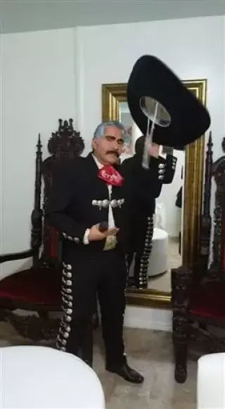 EL CHAPO Y SUS ESTRELLAS