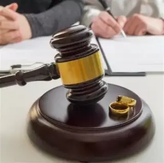 ¿Se quiere divorciar?