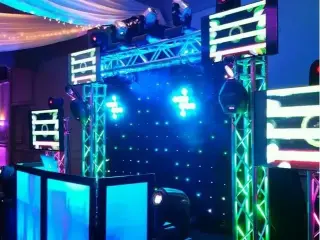 PROFESSIONAL DJ!!