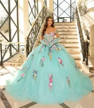 Elegancia en vestidos de XV👗