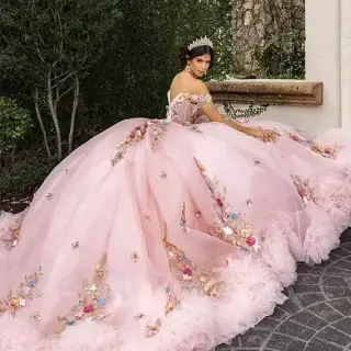 Elegancia en vestidos de XV👗