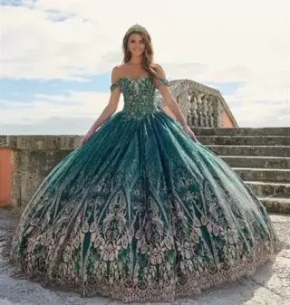 Elegancia en vestidos de XV👗