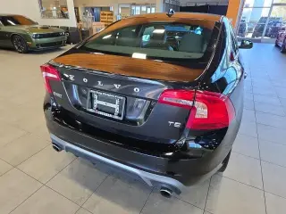 Volvo S60 2018 AWD T5 Dynamic 4dr Sedán