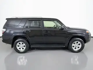 Toyota 4Runner 2018 4x4 SR5 Premium 4dr SUV