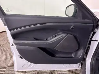 Ford Mustang Mach-E 2023 Select 4dr SUV
