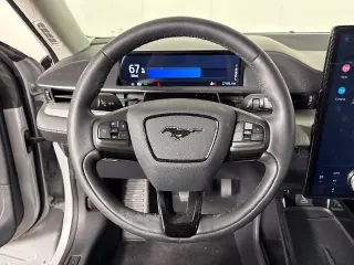 Ford Mustang Mach-E 2023 Select 4dr SUV