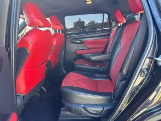 Toyota Highlander 2021 AWD XSE 4dr SUV