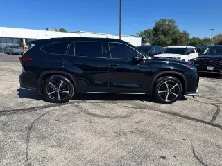 Toyota Highlander 2021 AWD XSE 4dr SUV