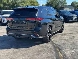 Toyota Highlander 2021 AWD XSE 4dr SUV