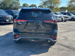 Toyota Highlander 2021 AWD XSE 4dr SUV