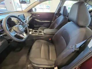 Nissan Altima 2025 2.5 SV 4dr Sedán
