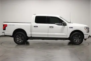 Ford F- Lightning 2024 AWD XLT 4dr SuperCrew 5.5 ft. SB