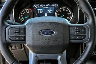 Ford F-150 2023 4x4 XLT 4puertas SuperCrew caja de 1.7 m