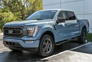 Ford F-150 2023 4x4 XLT 4puertas SuperCrew caja de 1.7 m
