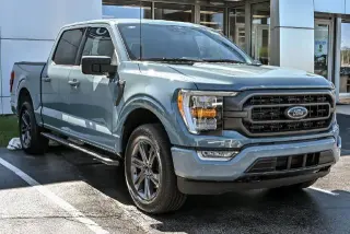 Ford F-150 2023 4x4 XLT 4puertas SuperCrew caja de 1.7 m