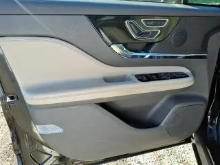 Lincoln Corsair 2024 Reserve 4dr SUV