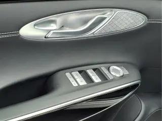 Genesis GV70 2025 AWD 2.5T Standard 4dr SUV