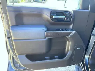 GMC Sierra 1500 Limited 2022 4x4 Denali 4p Puerta Cabón Equipo de Tripulantes 5.8 ft. CB