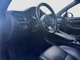 Porsche Macan 2021 AWD S 4p SUV