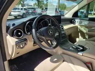 Mercedes-Benz GLC 2019 GLC 300 SUV de 4 puertas