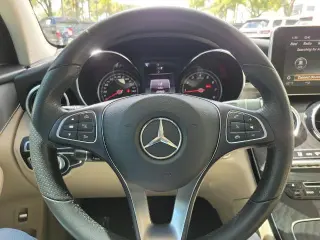Mercedes-Benz GLC 2019 GLC 300 SUV de 4 puertas