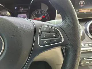 Mercedes-Benz GLC 2019 GLC 300 SUV de 4 puertas