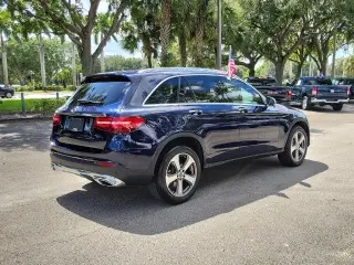Mercedes-Benz GLC 2019 GLC 300 SUV de 4 puertas
