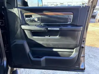 Ram 2500 2016 4x4 Laramie 4dr Crew Cab 6.3 ft. SB Pickup