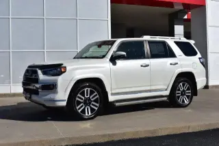 Toyota 4Runner 2017 AWD Limited 4dr SUV