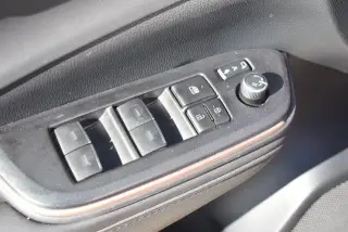 Toyota Crown 2023 AWD Limited 4dr Sedán