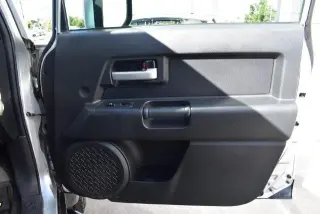 Toyota FJ Cruiser 2007 4dr SUV 4WD (4L V6 5A)