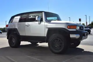 Toyota FJ Cruiser 2007 4dr SUV 4WD (4L V6 5A)