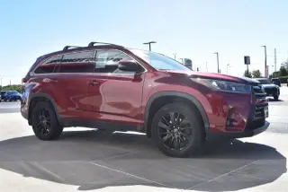Toyota Highlander 2019 AWD SE 4dr SUV